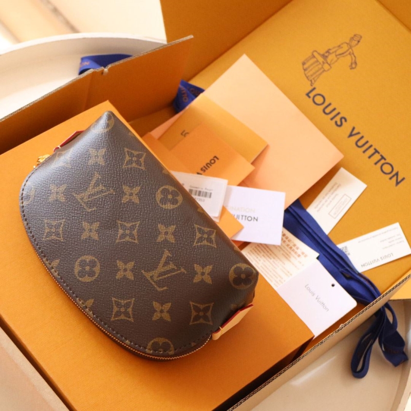 LV Clutch Bags